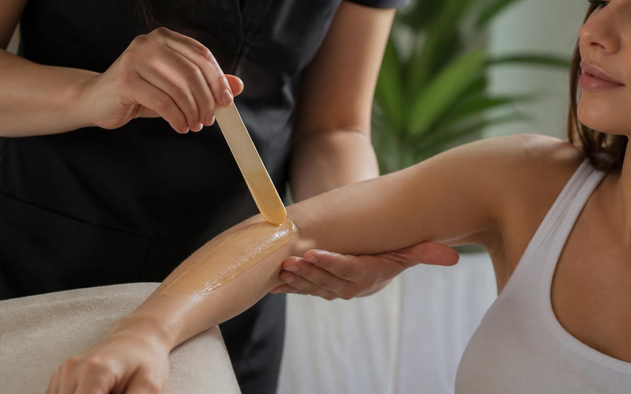 Half Arm Waxing at Queen Salon & Beauty