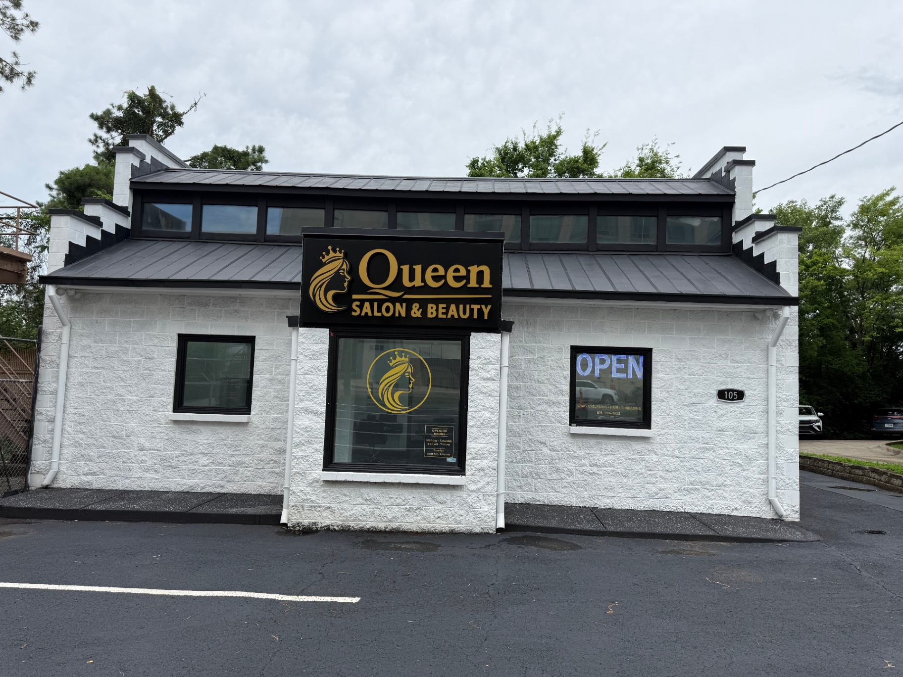 Queen Salon & Beauty storefront on Murphy Court in Nashville